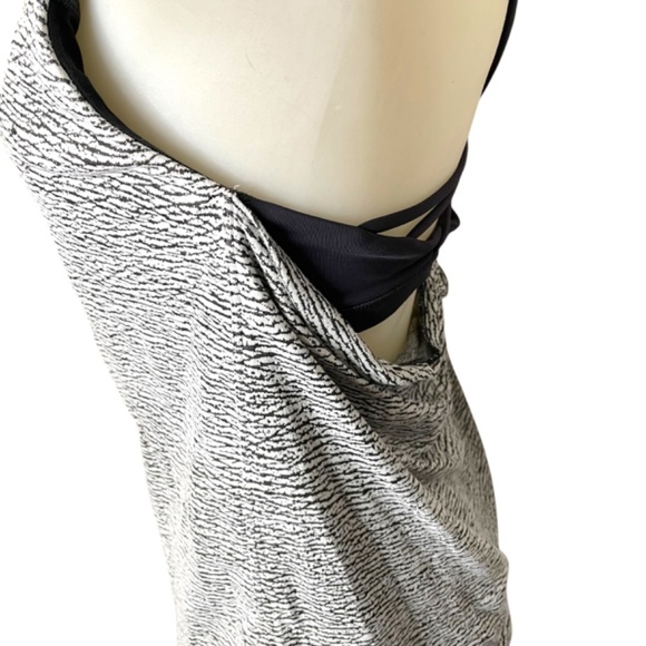 LULULEMON ATHLETICA Knot Your Typical Tank - Picture 6 of 15